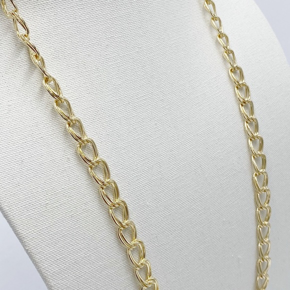 Vintage Gold Tone Chain Necklace - Picture 2 of 7